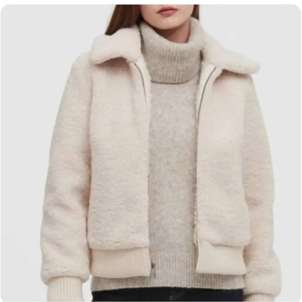 Banana Republic Teddy Bomber Jacket Small Cream Sherpa Zip Closure Preppy